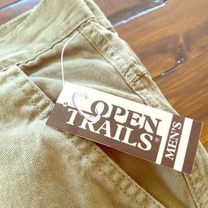 Men’s Green Cargo Shorts.